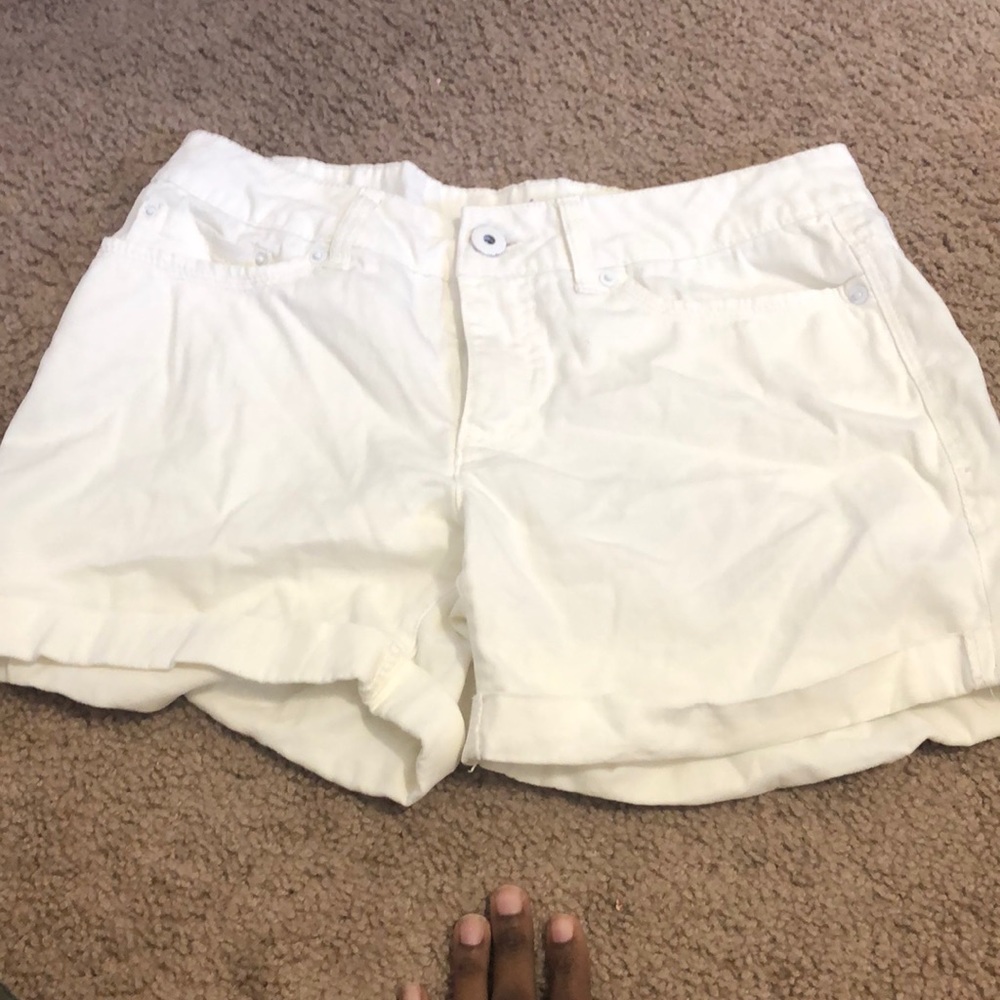 Shorts - Picture 3 of 4